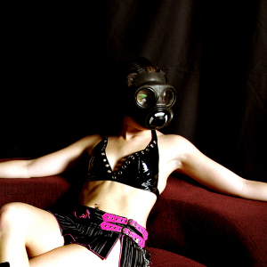 naked-gas-mask-girl-2
